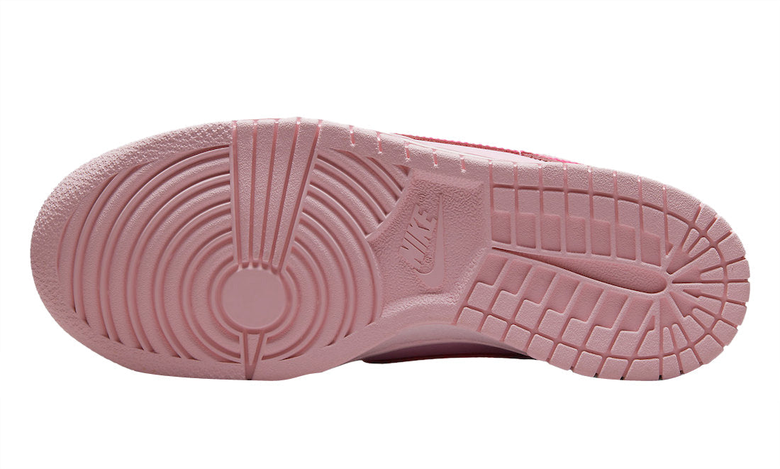 Nike Dunk Low Triple Pink (Barbie)